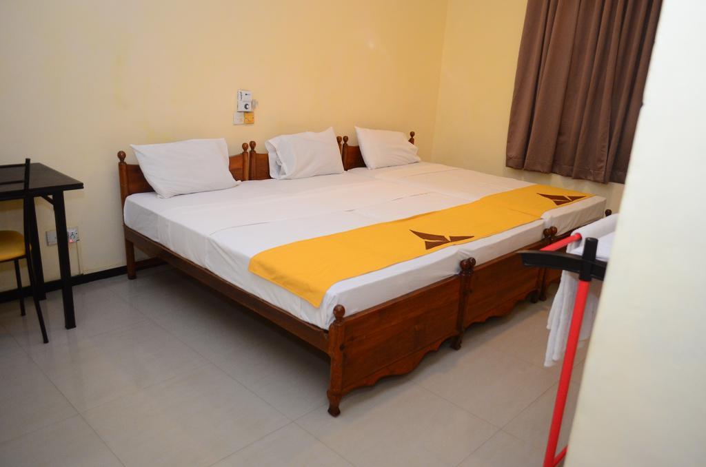 Jayasinghe Holiday Resort Катарагама Экстерьер фото